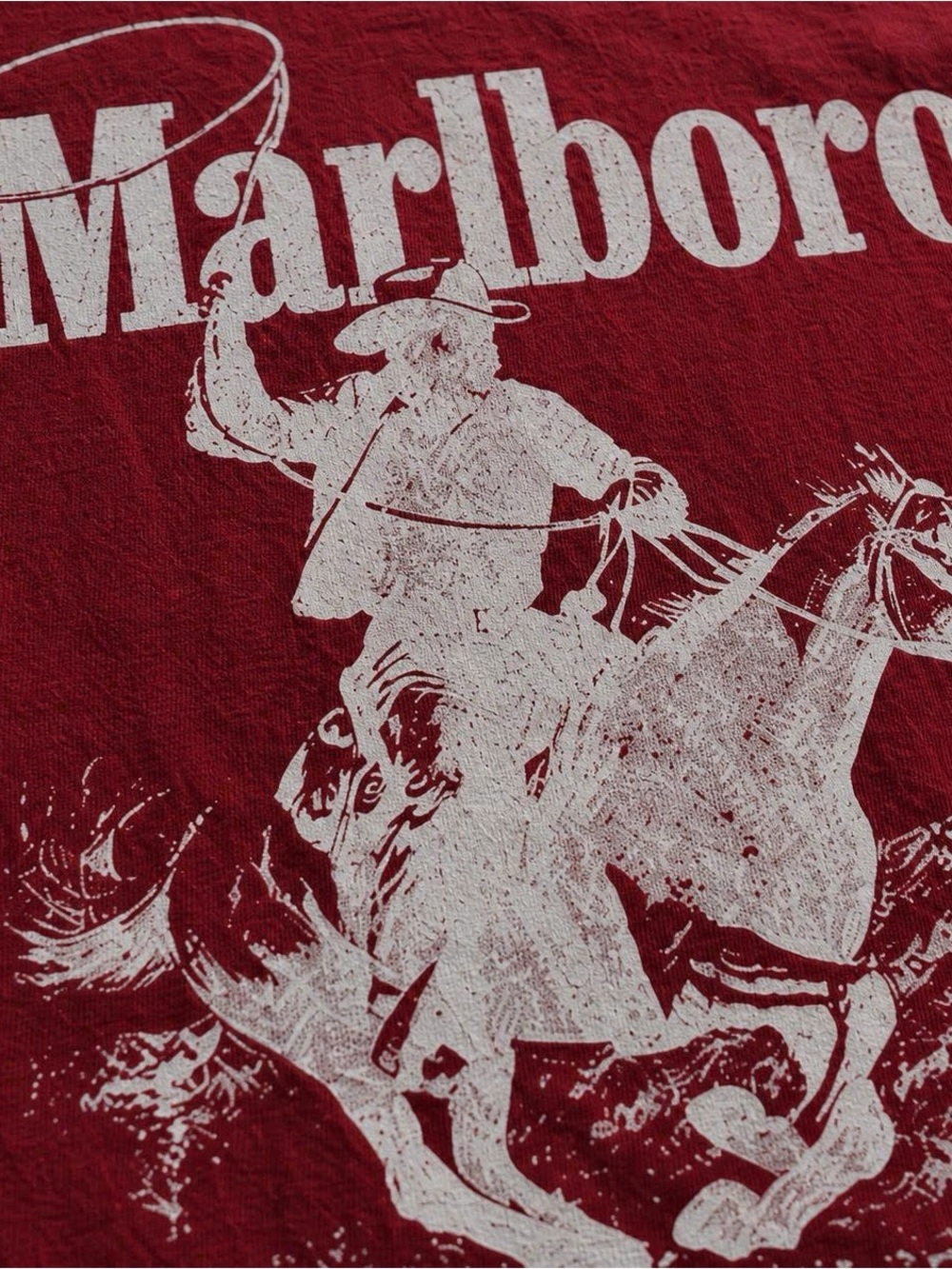Gildan Red Tee with White Marlboro Cowboy Graphic - Picture 2 of 2
